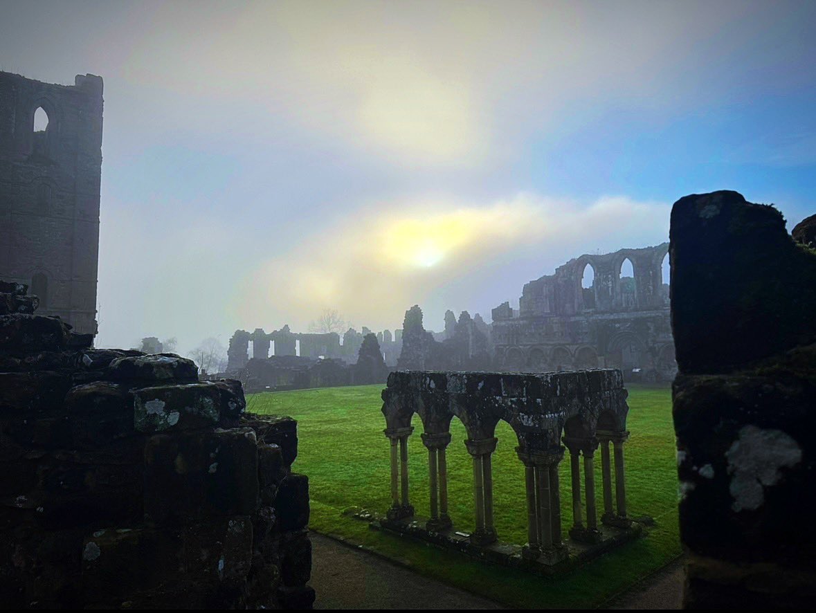 KirstieLouCarr's tweet photo. One of my absolute fave places in the world to go, especially for peace and reflection at the end of one hell of a crazy arse year…….beautiful Rievaulx ❤️ #fitat46 https://t.co/yFsPYULuS4