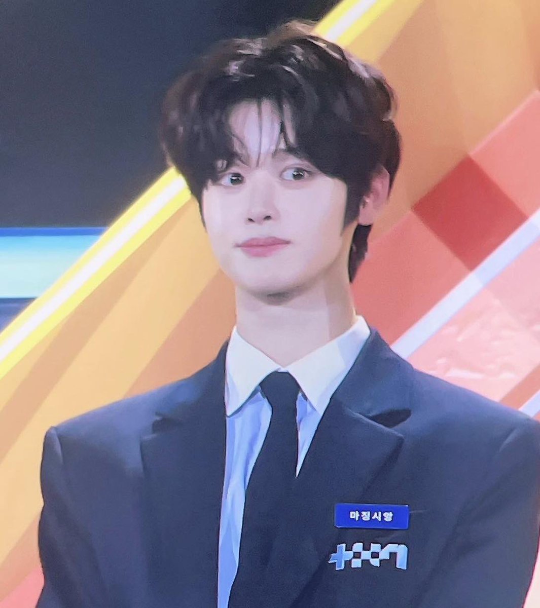 blingblingyu's tweet photo. Is he crazy? Look at his face
#PROJECT7final
#CLOSEYOUREYES
#majingxiang https://t.co/hgzrNH94Af
