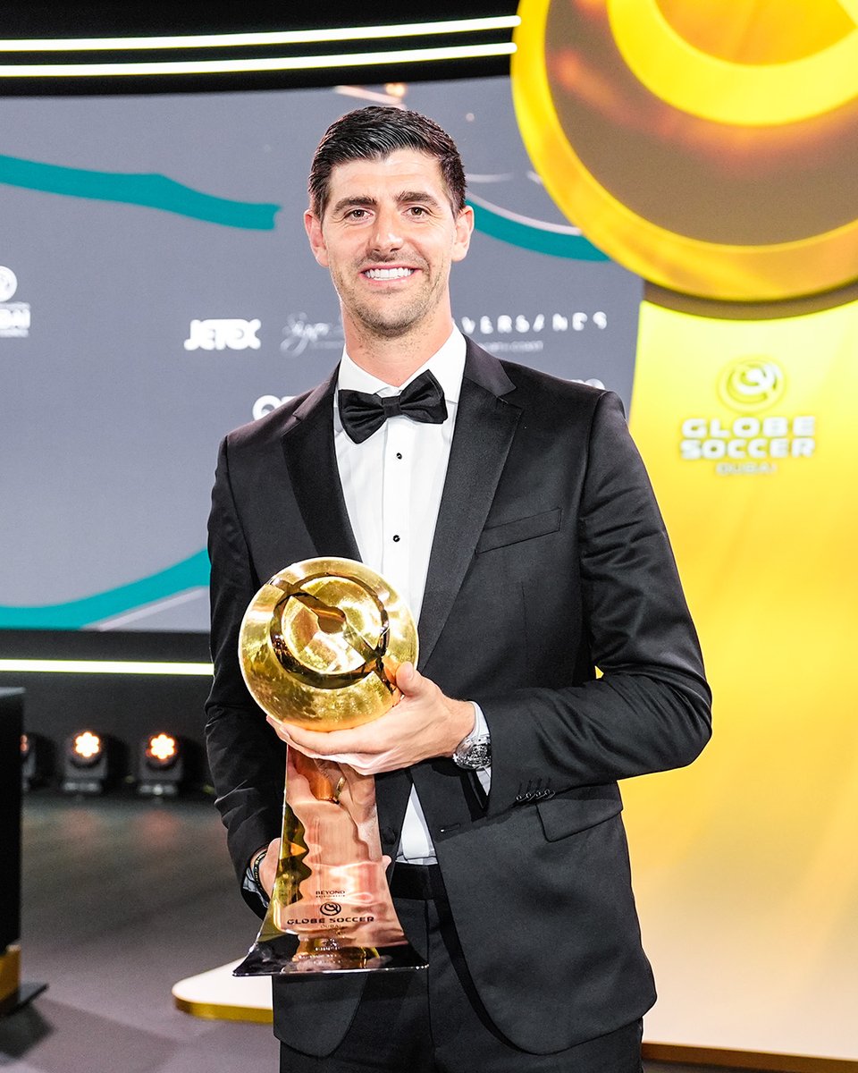 Real Madrid C.F. (@realmadrid) on Twitter photo 🧤 ¡@ThibautCourtois, Premio Globe Soccer a la carrera deportiva!
#RealMadrid | <a href="/Globe_Soccer/">Globe Soccer Awards</a> 🧤 ¡@ThibautCourtois, Premio Globe Soccer a la carrera deportiva!
#RealMadrid | <a href="/Globe_Soccer/">Globe Soccer Awards</a>