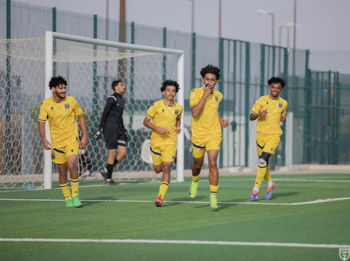 altaawoun1956FC's tweet photo. 📸| عسيري بدأها 🐺💛

#تعاون_17 | #التعاون_الخليج https://t.co/Nef2pDjhz2