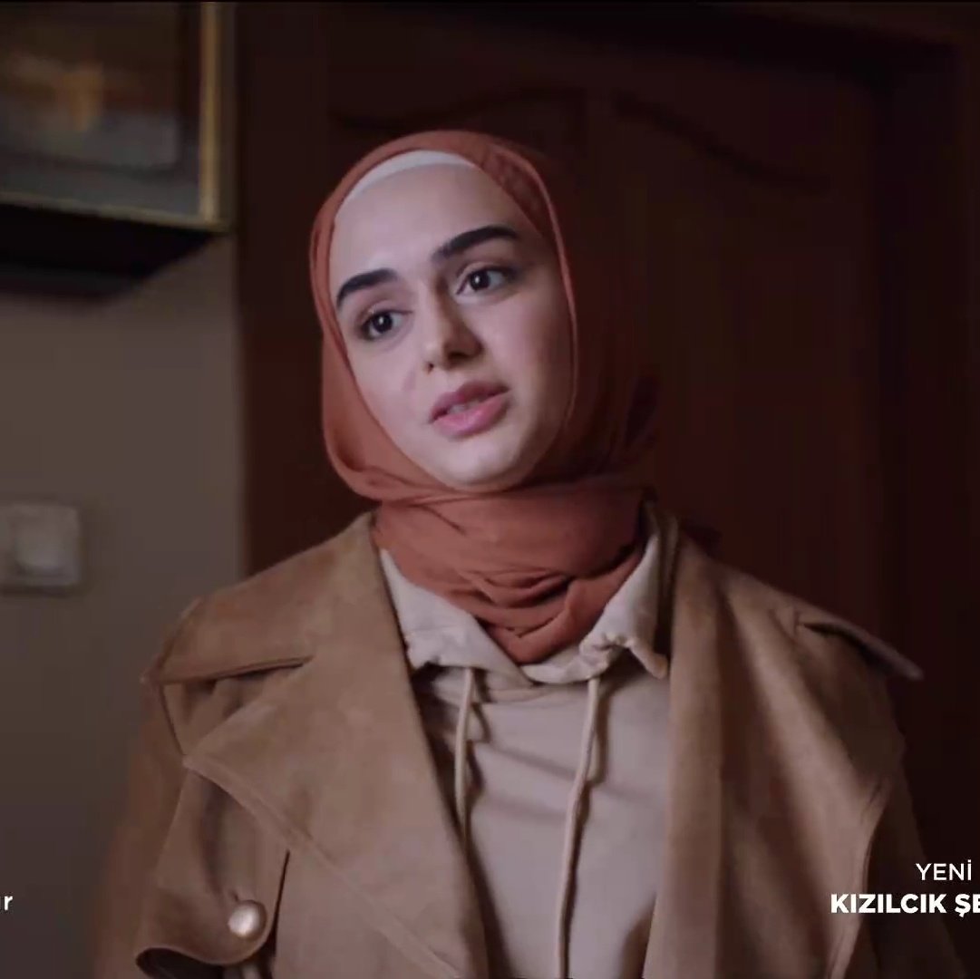 bu arada metehan mihre gibi guzel kizi kapali diye begenmeyip bu kizla olursa cok fena dalga gecerim ya KDLAKXŞS
#KızılcıkŞerbeti