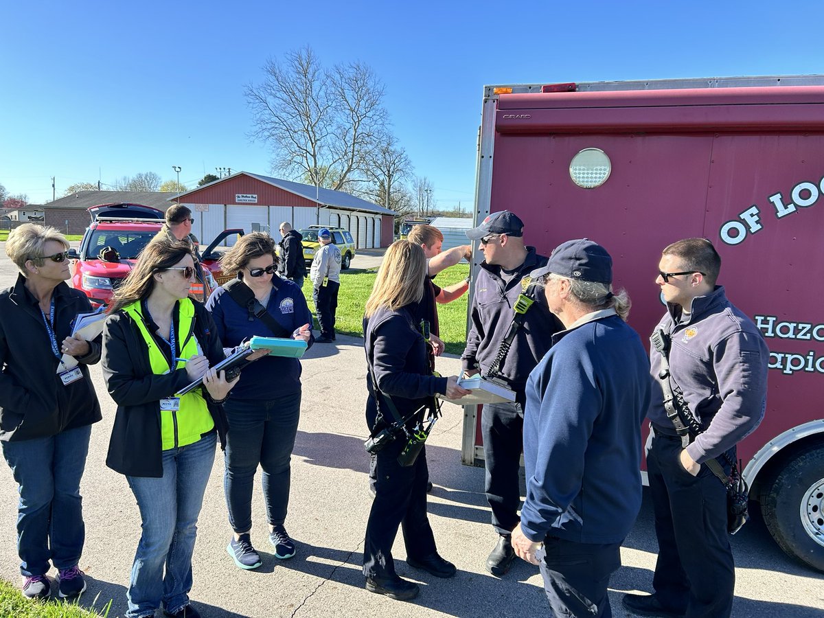 ThadDHicks's tweet photo. New Year, new opportunities to strengthen #EmergencyManagement!
In 2025, let’s resolve to:
•Design meaningful exercises
•Engage all stakeholders
•Challenge assumptions
•Integrate lessons learned
#ExerciseDesign #Resilience #EriePrep #Preparedness #closertoperfect https://t.co/GfDqH5K9QF