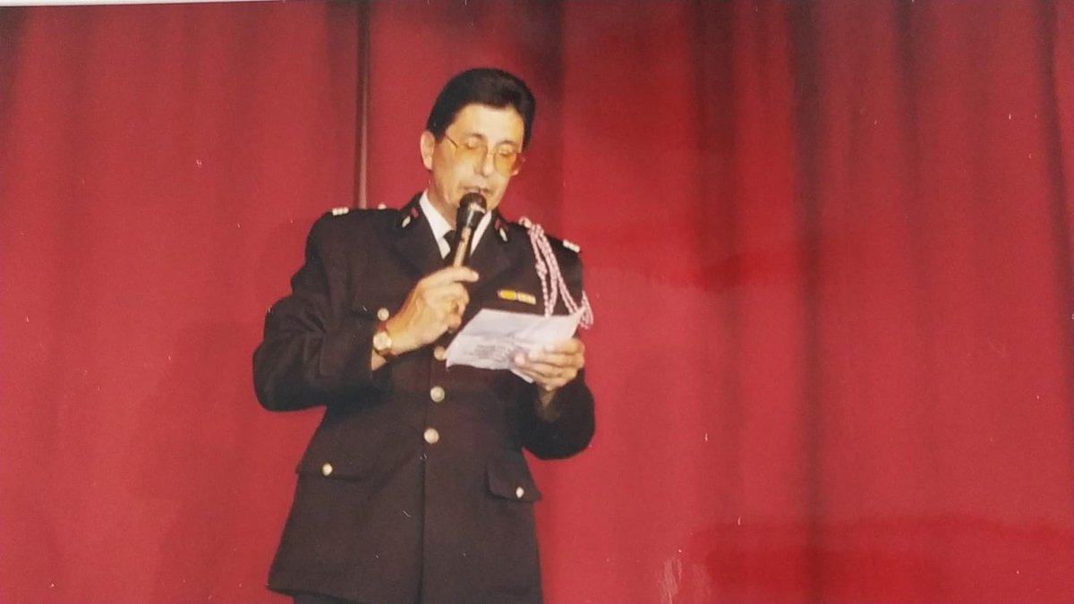 ⚫ #Hommage

Les #Pompiers13 rendent hommage au commandant honoraire Francis Pianetti, ancien chef de Corps des sapeurs-pompiers de Jouques et ex-président de l'union départementale, décédé à l’âge de 78 ans. L’ensemble du Corps départemental adresse ses pensées à ses proches 🙏