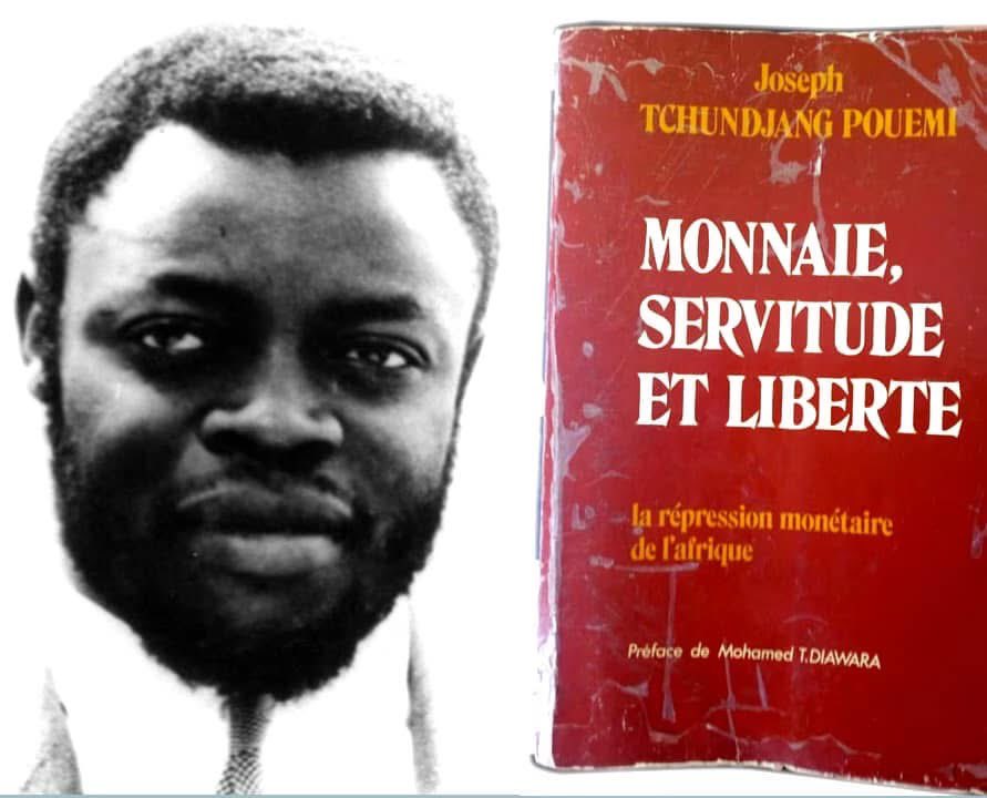 mbeatowe's tweet image. Il y a 40ans, le 27Decembre1984 le brillant économiste Joseph Tchundjang Pouémi, était assassiné. Il avait 47 ans.
-
Au début des années 1980 l‘économiste camerounais Joseph Tchundjang Pouémi dans ses travaux publiés dans le livre « Monnaie, Servitude et Liberté » critiquait déjà…