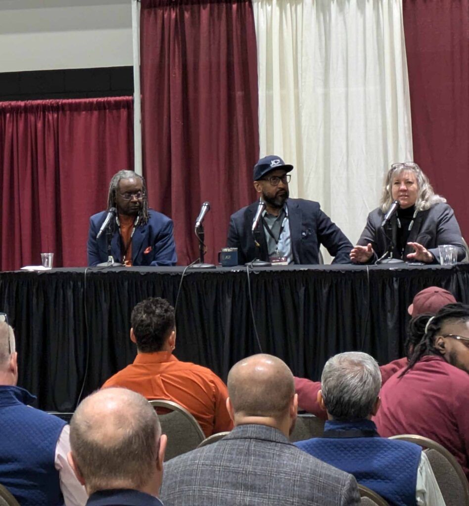 UWisconsinBiz's tweet photo. @WEDCNews recently hosted the annual MARKETPLACE event. Discover more about the conference’s insights, roundtables, and awards: https://t.co/Vs0C3j3yxr #witrep #smallbiz @WisconsinSBDC @UniversitiesWI @SBA_Wisconsin @SBDCMilwaukee @UWLSBDC https://t.co/OvkNHZW5vq