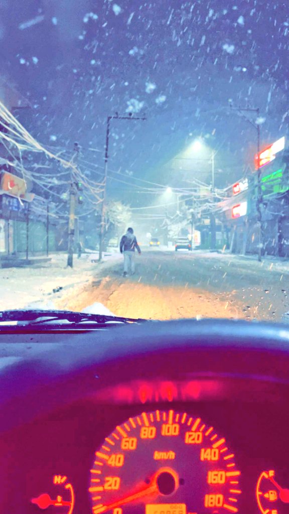 ShAhUmAr0786's tweet photo. @snow @beauty @kashmir @peace @topislamicnet @_inspiretrail_ @Asgarkhan313716 @dhruvrahtee @GreaterKashmir @Hasley_X @indiatvnews https://t.co/QqMxUqTRwH