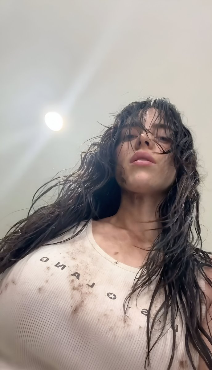 Billie Eilish Gallery tweet media
