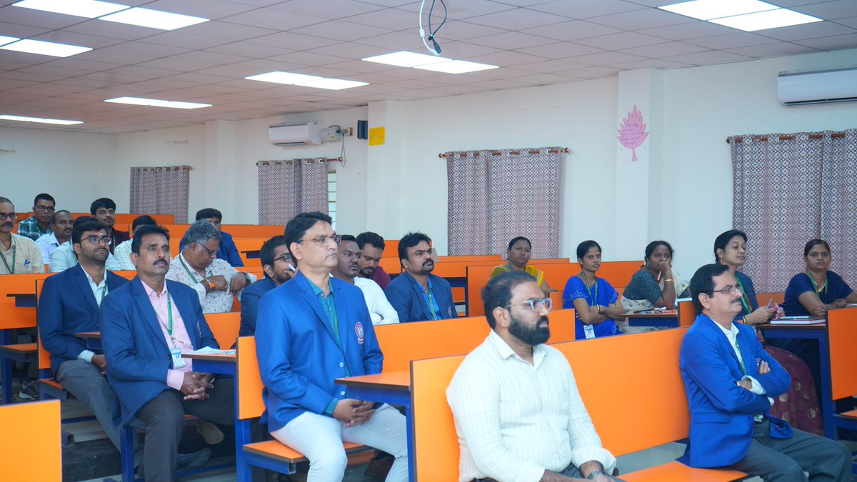 ksrmceofficial's tweet image. Department of ECE organized the Inauguration ceremony of a 3-day FDP on ‘Design Thinking and Innovation’ on 26th December 2024.

#ksrmece #designthinking #designthinkingworkshop #ksrm #ksrmce #kandulagroups #engineering #kadapa #aicte #jntua #IntiativesofMHRD #ugc #iic #apsche