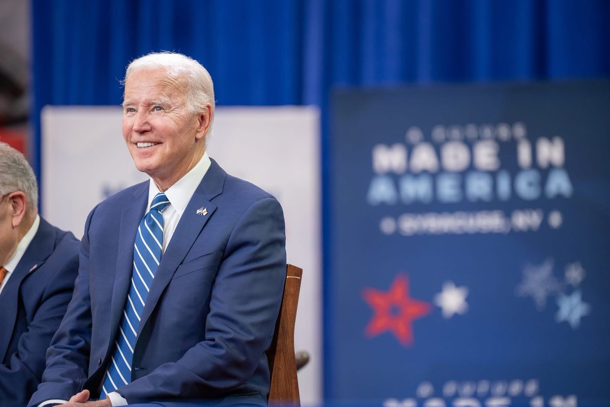 WhiteHouse46's tweet photo. When President Biden took office, he was determined to not only deliver economic relief – but to invest in America and grow the economy from the middle out and bottom up, not the top down.

Over the last four years, that’s exactly what he’s done. His economic agenda has attracted over $1 trillion in announced private sector investments in clean energy and manufacturing. These investments are ensuring the future is made in America by American workers, and they’re creating opportunities in communities too often left behind.

Today, businesses around the world are investing in America because of President Biden’s agenda – which is good news for American workers and American businesses. We’re positioned to win the economic competition for the 21st century.