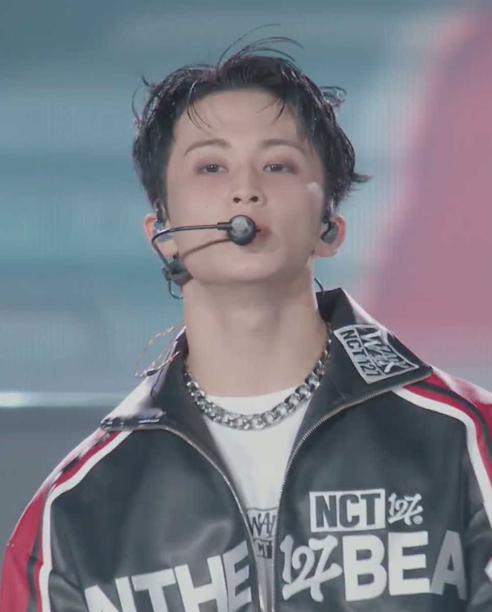 LOOKSMKL's tweet photo. MARK LEE?????? https://t.co/3gDhoH3ek6