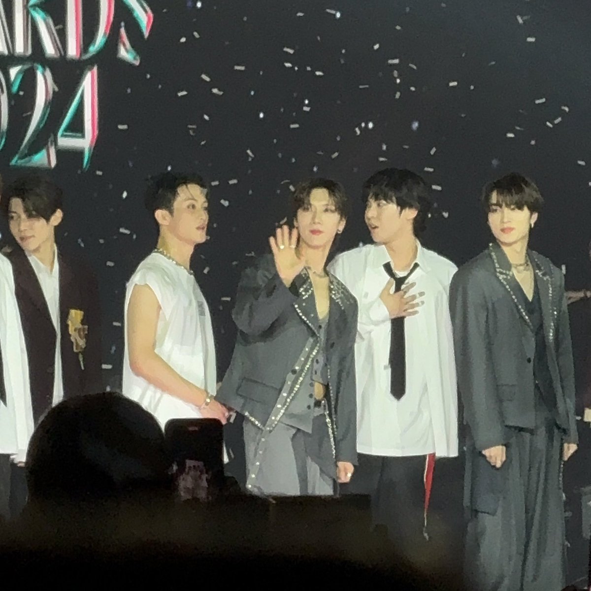 fluffymuay_jh's tweet photo. จบ กูทุกที เป็นกูตลอดมาและตลอดไป แต่ยอมค่ะ ขอบ่อยๆนะคะ 😭😭😭😭😭 ไอ่เหี้ยฟินสัด เย้ดแม่ แสนฟิน ล้านฟิน กุฟินคนเดียวไม่แบ่งใคร

#AAA2024 #TEN #TENLEE #텐 #AAA2024inBKK  #도영 #DOYOUNG #doten https://t.co/WU79N4hWW4