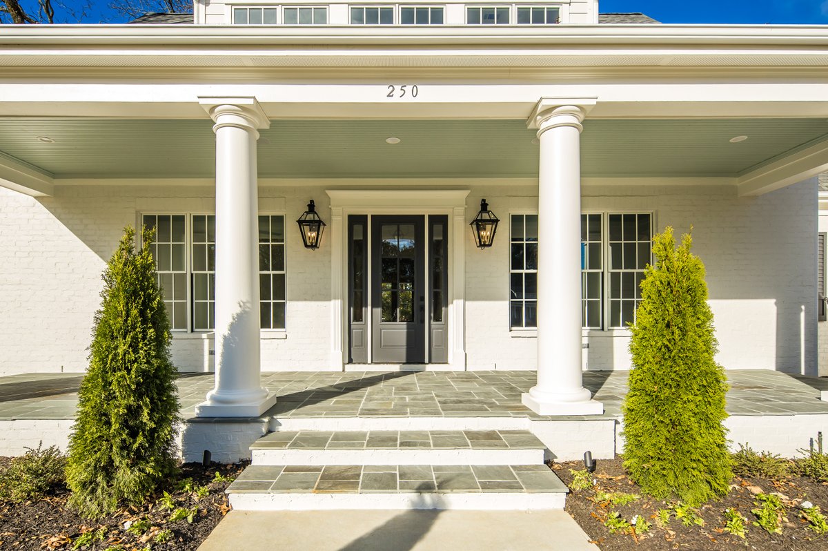 Out with the old, in with the new! We’re giving a warm welcome to 2025! 👋 Consider entering the Magnolia Homes family! We have pre-sale homesites &amp; custom-curated inventory homes available, all eligible for limited-time incentives! Build the home of your dreams this year!