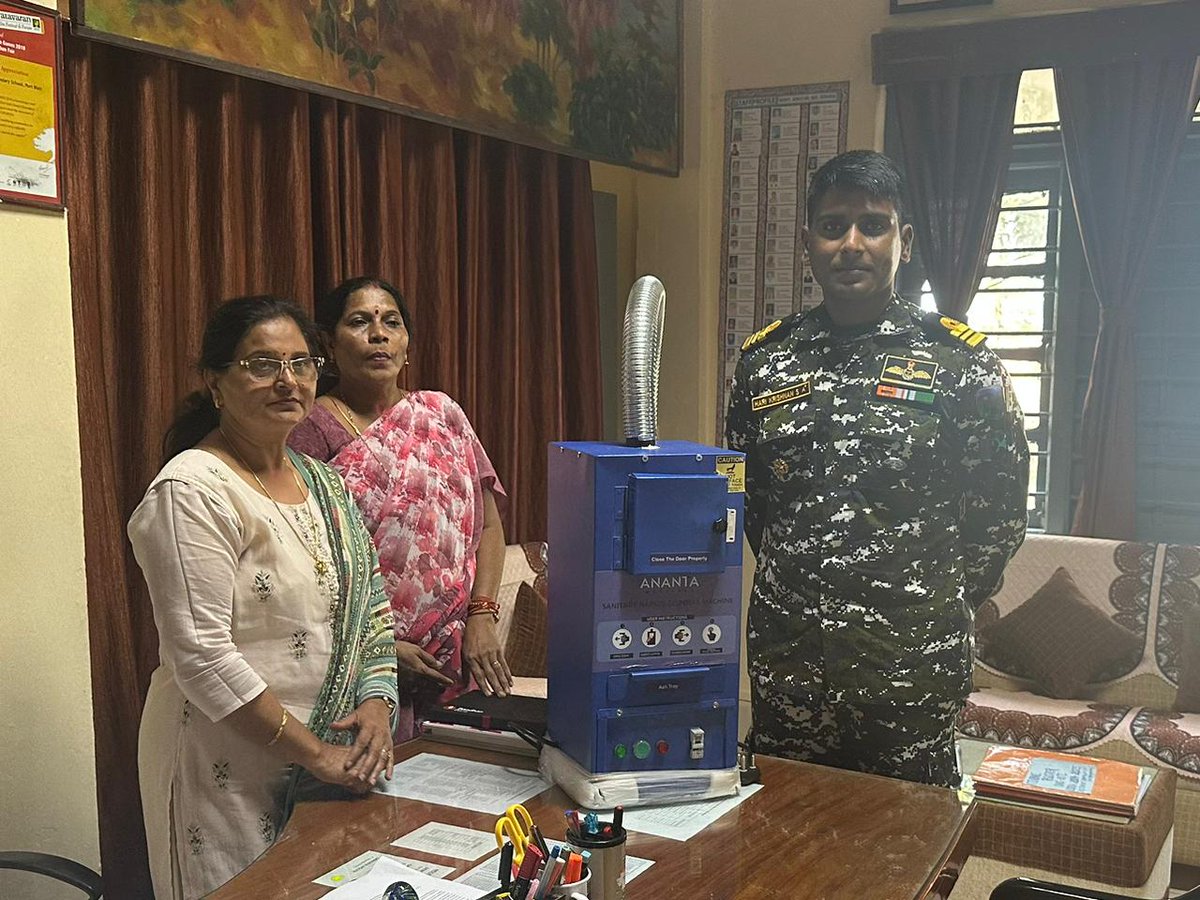 AN_Command's tweet photo. LCU 51 & MARCOS (SVP) conducted a self-defence workshop for Govt Girls HSS, #SriVijayaPuram, empowering students with vital skills. LCU 51 also installed a sanitary pad incinerator, promoting health & hygiene.
#CommunityWelfare #NavalComponent #ANC https://t.co/e13yyXkodQ