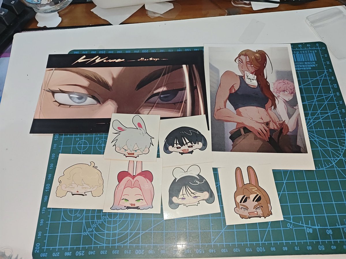 画了qq人，今天紧急印了一下贴纸跟明信片，明天去asonly玩
#alienstage