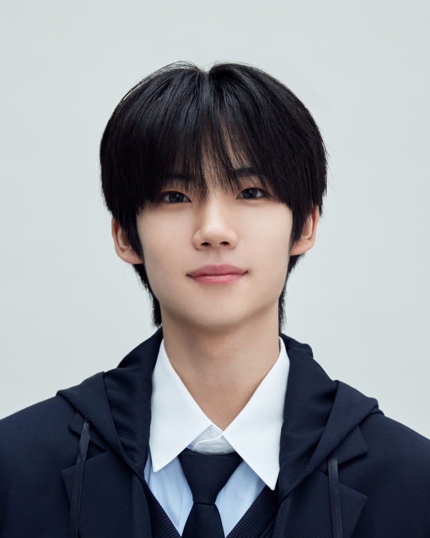 close your eyes 上海サイン会 当選者限定 サクラダケンシン CLOSE YOUR EYES' - debut member: #2 SAKURADA KENSHIN