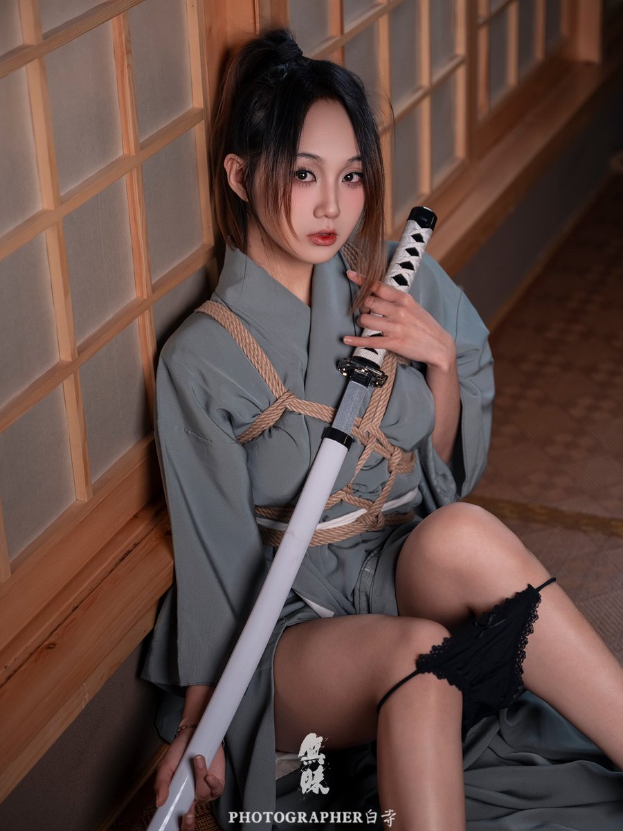 再过来我可要拔剑了！

🪢：@Nietzsche_Cn 
📸：@whiteplace_1 https://t.co/J9bxoYsT8H