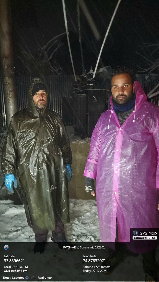 Electric S/div Rajpora (@esd_rajpora) on Twitter photo 63kva distribution transformer of village sonsamil charged by field staff in late night hour's even during snowing today in sub division Rajpora which has got damaged
<a href="/diprjk/">Information & PR, J&K</a> @KPDCLOfficial <a href="/SeKpdclpulwama/">SE O&M KPDCL Pulwama_Official</a> 63kva distribution transformer of village sonsamil charged by field staff in late night hour's even during snowing today in sub division Rajpora which has got damaged
<a href="/diprjk/">Information & PR, J&K</a> @KPDCLOfficial <a href="/SeKpdclpulwama/">SE O&M KPDCL Pulwama_Official</a>