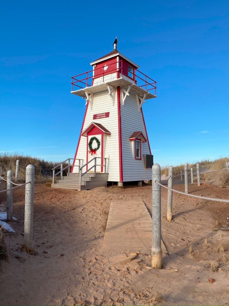 Wikimédia Canada (@wikimediacafr) on Twitter photo En 2e place du concours Wiki aime les monuments au Canada 2024 🥈 une photo du phare de Covehead Harbour dans le parc national de l'Île-du-Prince-Édouard, PE!
📷 Frostatexam - CC BY-SA 4.0 En 2e place du concours Wiki aime les monuments au Canada 2024 🥈 une photo du phare de Covehead Harbour dans le parc national de l'Île-du-Prince-Édouard, PE!
📷 Frostatexam - CC BY-SA 4.0