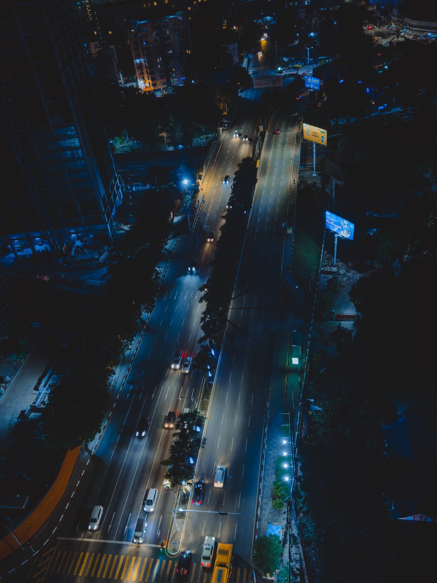 ဖုန်း နဲ့ ဒီလို လှအောင် ရိုက်လို့ ရပါတယ်။ Color Grading skills နဲ့ စျေးကြီးတဲ့ smart phone တော့ ရှိရတာပေါ့။ 🤫