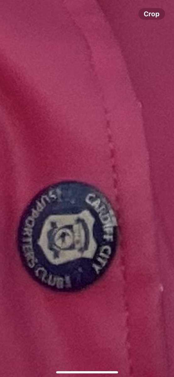 carystilley's tweet photo. Lost this at Oxford yesterday. Whilst at the Oxford vs Cardiff game. I’m posting this on the off-chance that someone may have found it. If anyone has please can you message me, so I can arrange to collect it. Many thanks! #oxfordunited #cardiffcity #oxford #cardiff #oufc #ccfc https://t.co/2fpAD7zqpT