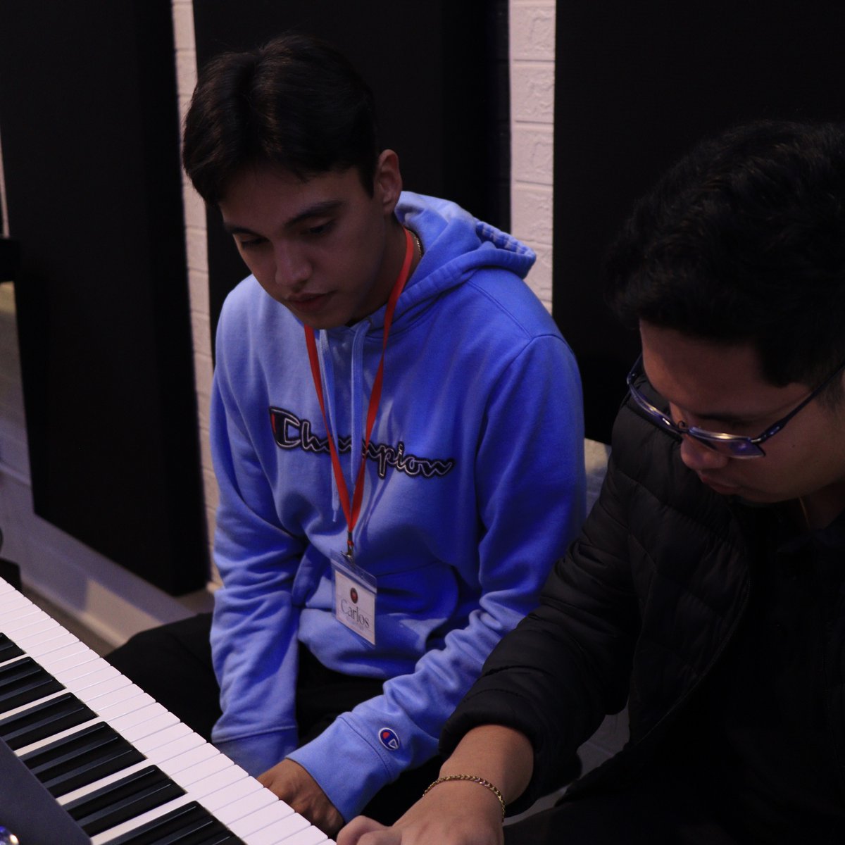 PerfectWorldFdn's tweet image. As 2024 wraps up, we’re celebrating the incredible students at White Hall Academy’s GoodTech Program! 💻 Since Sept, they’ve been bridging the digital divide &amp;amp; gaining skills to shape a brighter future.

Grateful for partners like them - empowering the next generation of leaders!