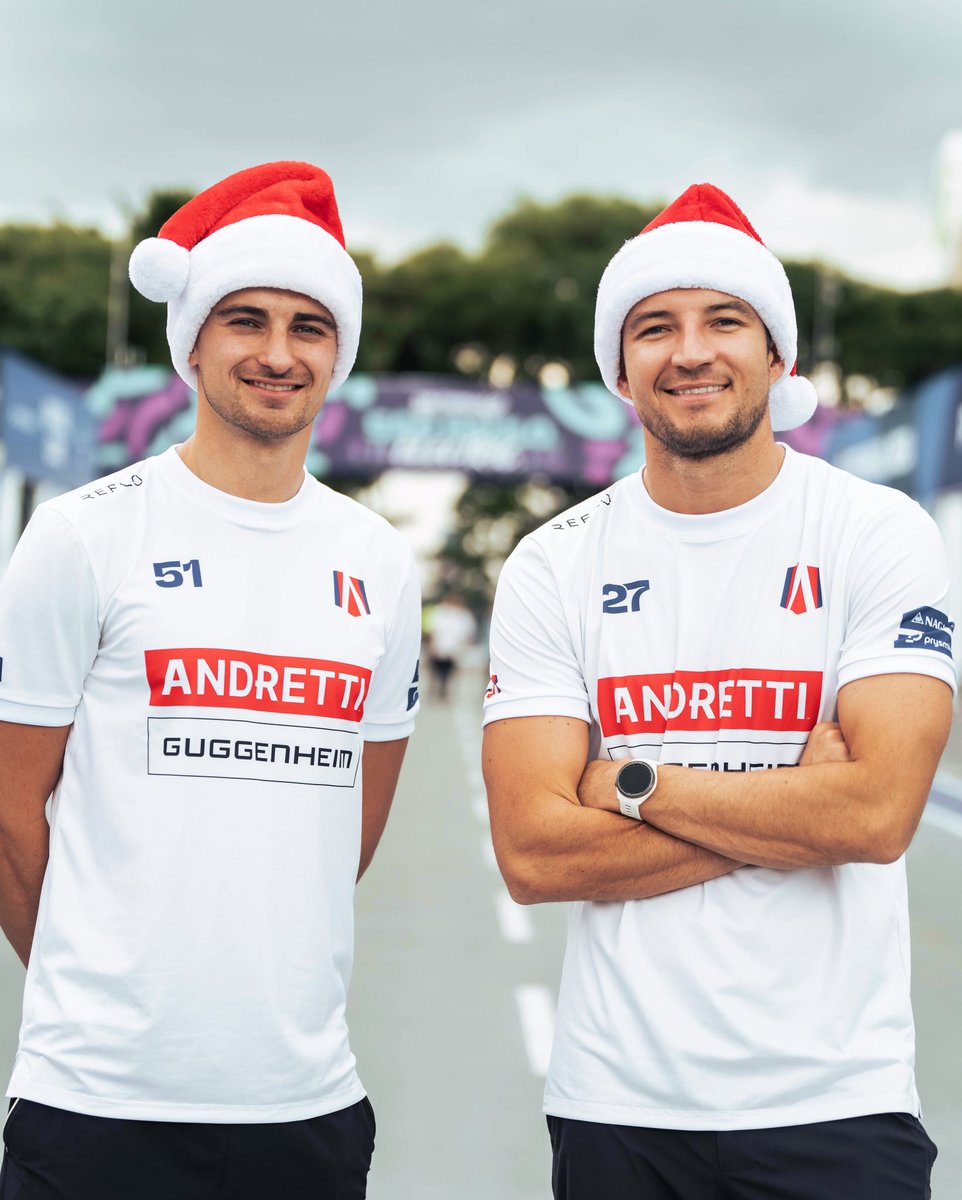 #ePod (Episode 349): Weihnachtsepisode

🟢 Spotify: open.spotify.com/show/2ryOGGNeZ…
🟣 Apple Podcasts: podcasts.apple.com/de/podcast/epo…
🌐 Stream: e-formel.de/podcast

#ABBFormulaE #FormulaE <a href="/FIAFormulaE/">Formula E</a>
