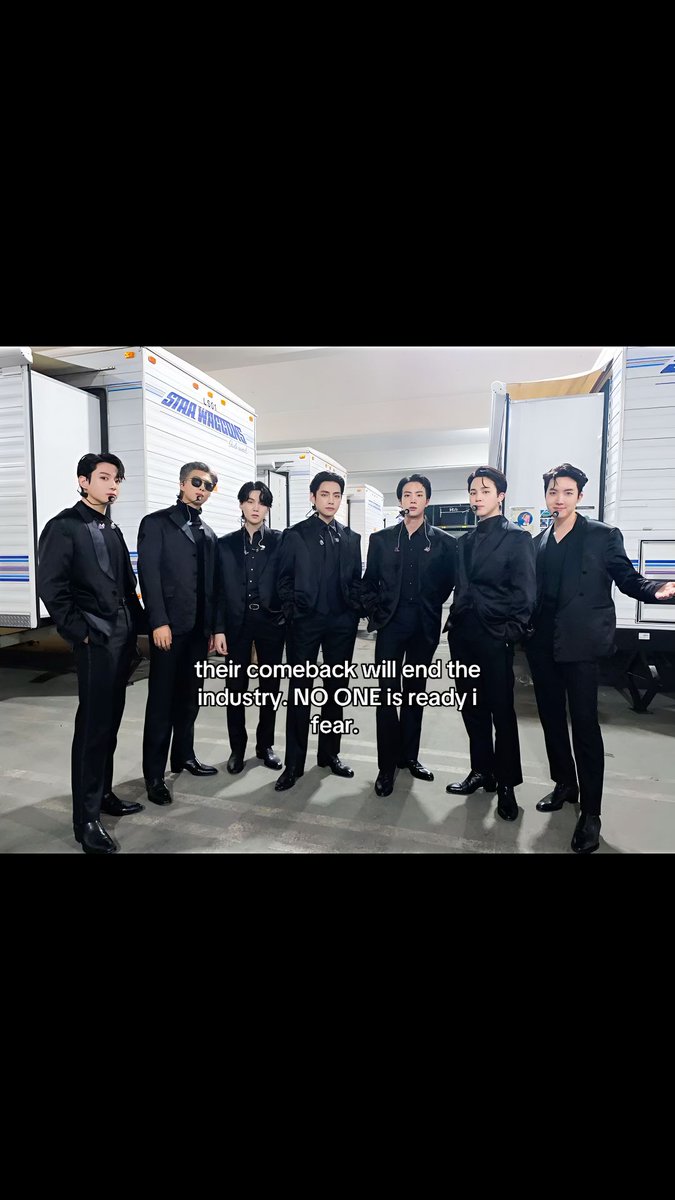 hallyusavage's tweet photo. Kings in black, ready to rewrite history. 🔥👑
#BTS #LegendaryComeback https://t.co/hvYxkdvLln