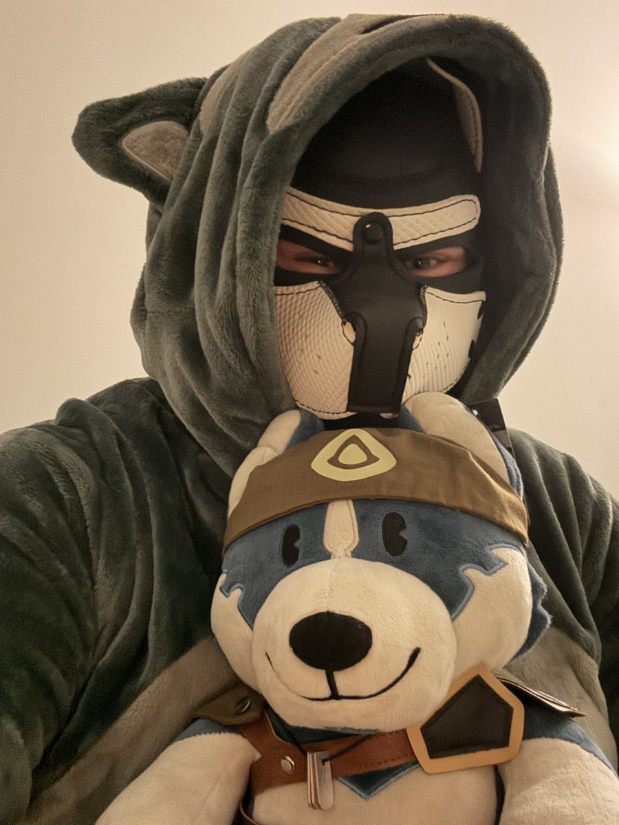 Horny hornless bull 🔜 FWA, AC tweet media