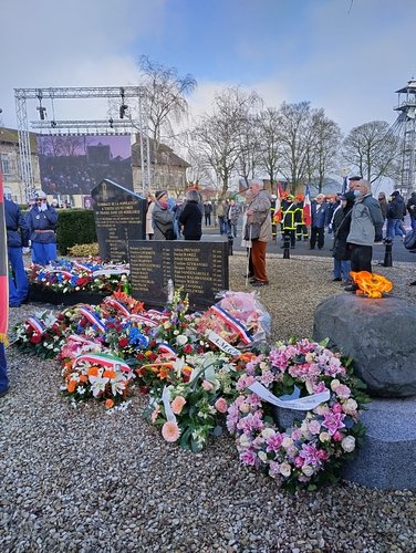 APPHIM's tweet photo. 50ème anniversaire de la catastrophe de Liévin https://t.co/q9yP5P0gyS #apphim #LievinMaVille #lievin #catastrophe #PremierMinistre @followers https://t.co/eWJgDVkmqD