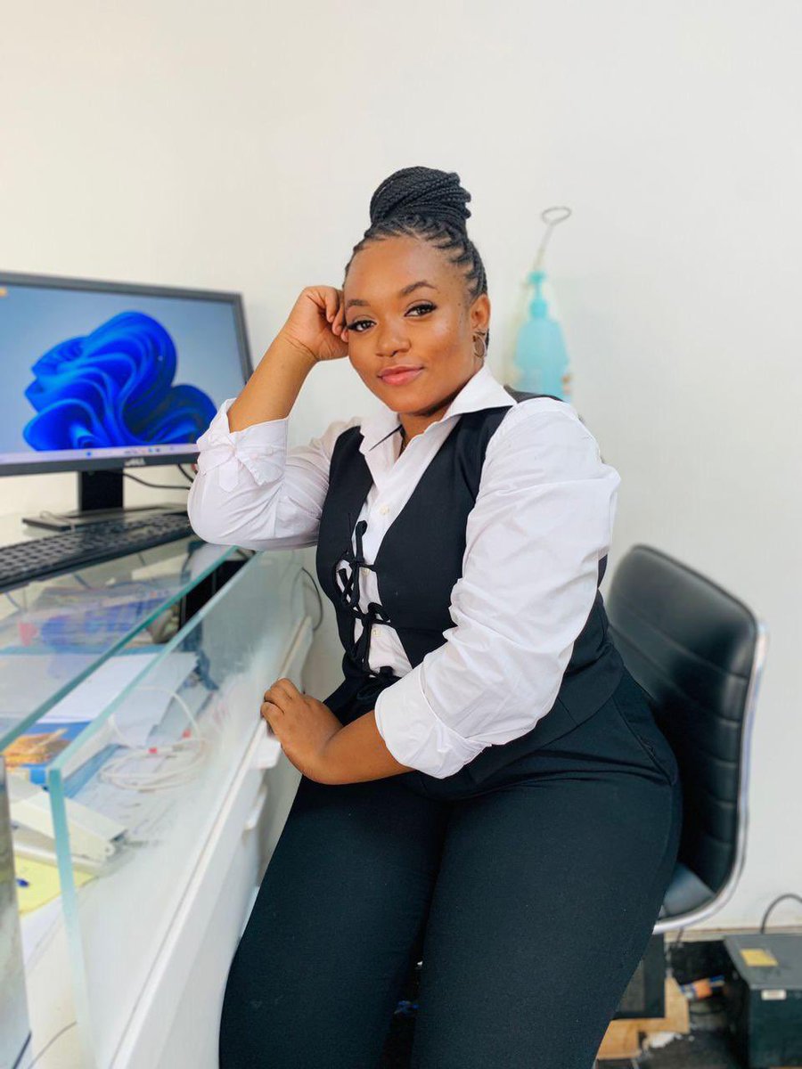 Coucou je suis nouvelle ici, comment ça se passe svp ? <a href="/Miss_Muluba/">Benitha KAMBA</a> 🥰