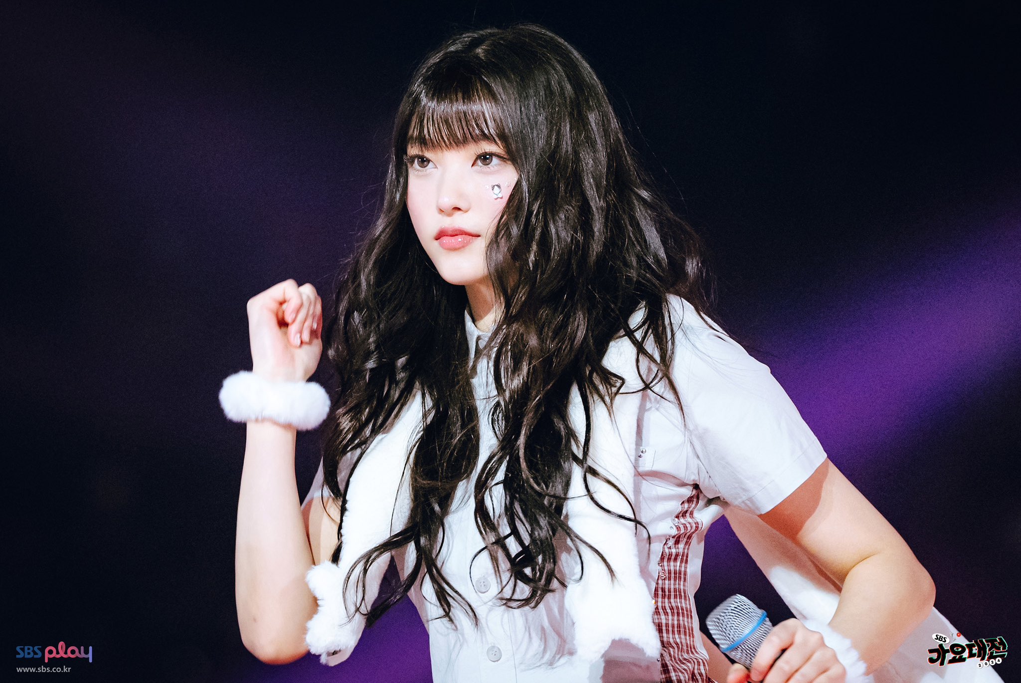 NewJeans SBS歌謡祭 OMG サノク トレカ 全員5種セット NewJeans SBS歌謡祭 OMG サノク トレカ 全員5種セットの通販 by えりか