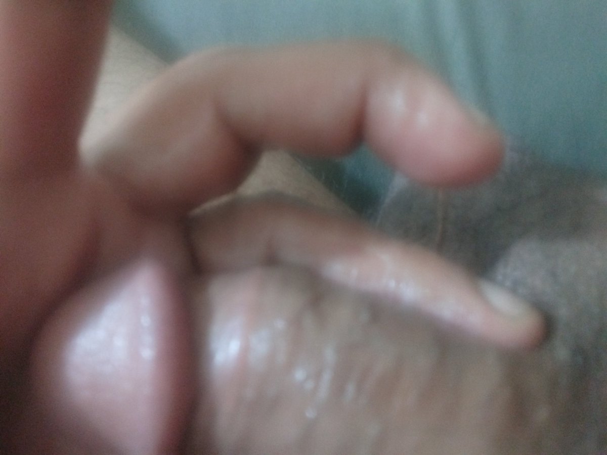 Kucuk olsun incitmeden ben yeniyim ap aktif te olabilir ama penisi kucuk olsun