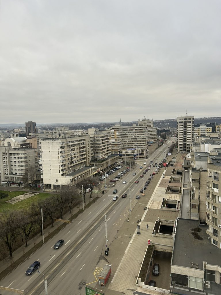 Deze week een bezoek aan Oost-Roemenië (Iasi) 🇷🇴 en Chisinau (Moldavië) 🇲🇩. 
Gesprekken met locals maken duidelijk dat bescherming en (NAVO-)inzet noodzakelijk blijven om Russische invloed hier tegen te gaan.