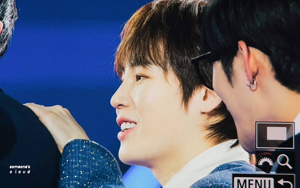 섬원클 tweet media