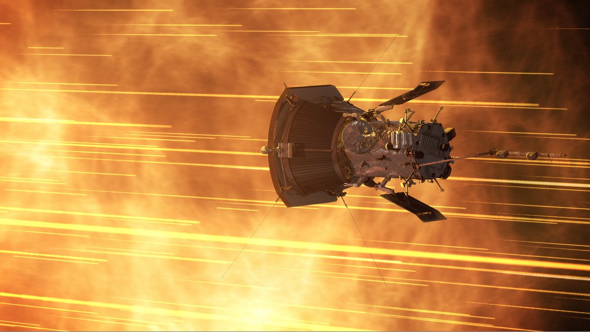 Gaia_Ciencia's tweet photo. En una estona estaré en directe a @tardacatradio per parlar de la Parker Solar Probe, una sonda espacial que s'ha submergit al Sol (i sembla que ha sobreviscut 😱)!!

Vinga, sintonitzeu @CatalunyaRadio per flipar amb la ciència del nostre univers ✨ https://t.co/tFeMBWuiON