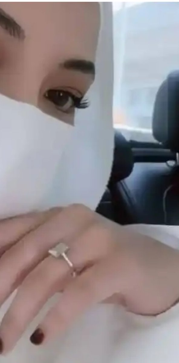 تاج الانسان الحياء
و تاج النفس طيب الاخلاق
و تاج القلب الحب و الوفاء
حافظ على قلبك نقيا
و لو وجدت مئة سبب لتتغير للأسوأ
إبحث عن سبب واحد لتبقى روحك بريئة جميلة مثلماأنت         
تعلموا قراءة الإحساس قبل الحروف
فالحروف للجميع
أما الاحساس لمن يملك قلبا نقيا
صافيا
فيه إحساس❤️❤️