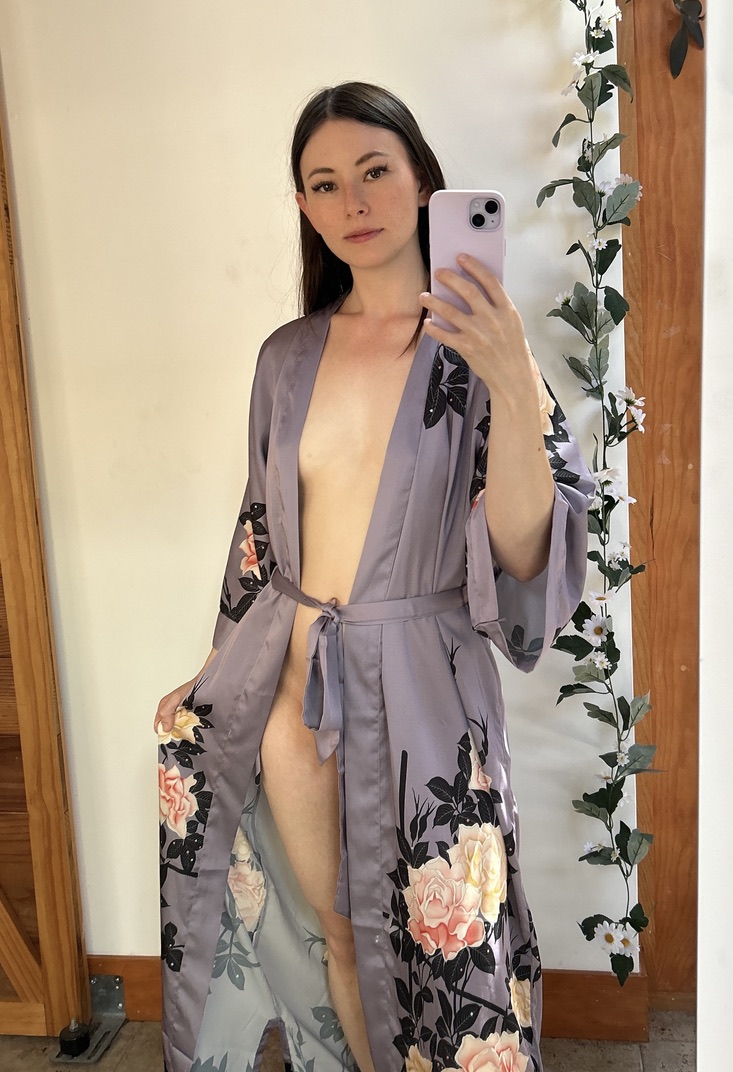 1 pic. Right or left? https://t.co/VhTgqzZnDp