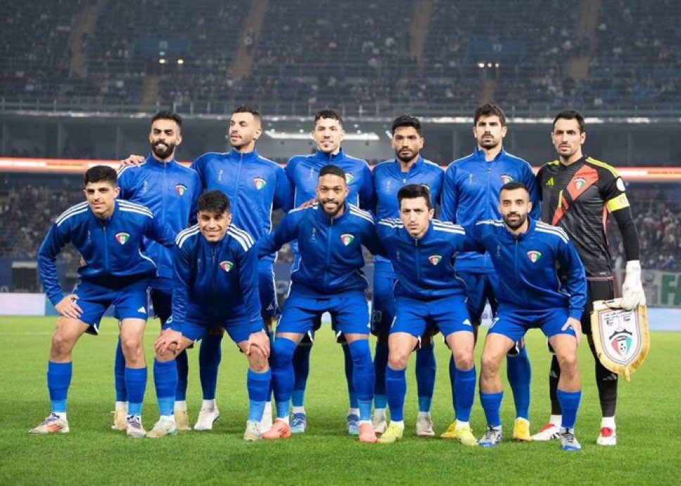 BAF_Q8's tweet photo. شكرًا لرجال الأزرق، صنعتم مجدًا نفتخر به! 🇰🇼💙
#الكويت_قطر https://t.co/SV7XRmea5w
