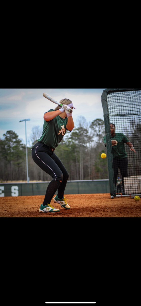 Doing GREAT in rehab! My next appointment with my surgeon is Jan 6th, where he said he will clear me to start hitting. This has felt like forever but I’m finally near the finish line💚💚💚<a href="/AGTFREEMAN16u/">Athletics Gold Tamborra/Freeman18u</a> <a href="/freemanmekhia/">khia</a>