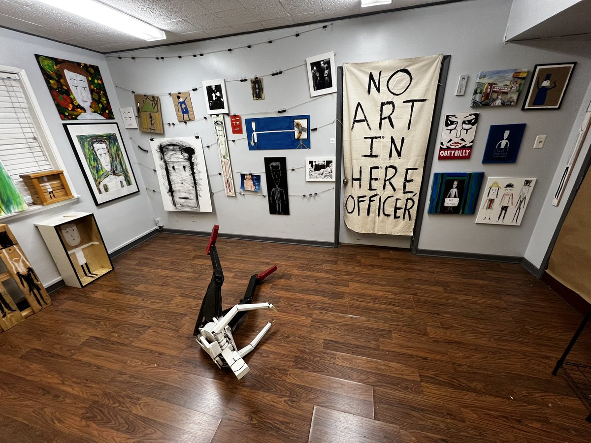 BillyTheMime's tweet photo. Open Dec 27th and 28th then we close forever. Big Art Labs 651 Clover St. Selected art 50% off! Write billysmovingartgallery@gmail.com 
#selftaughtartist #emergingartist #emergingart #emergingartists #emergingartistshowcase
#outsiderart #outsiderartists 
#losangelespainters https://t.co/SBFPkP2VKk