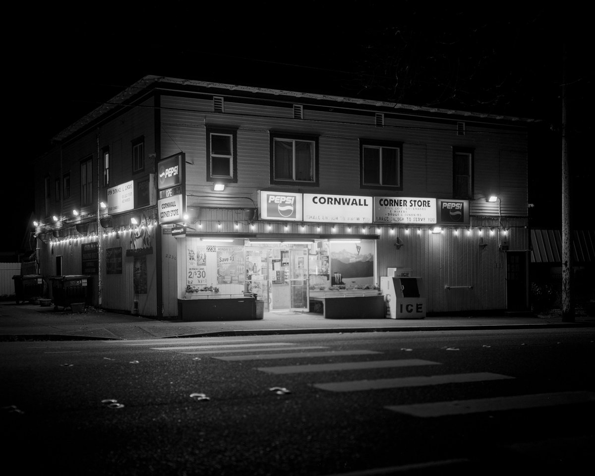 thinktk's tweet image. Cornwall Corner Store
First time shooting large format at night. 

Crown Graphic 4x5, @ILFORDPhoto HP5+ shot at 400, self dev &amp;amp; scan