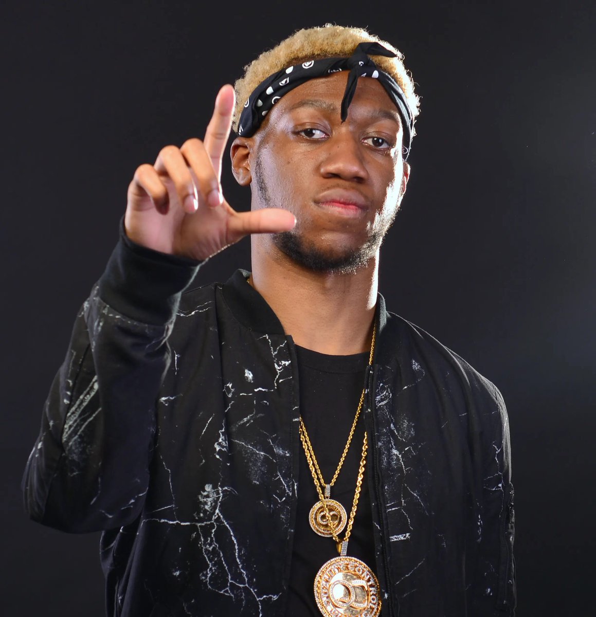 nfr_podcast's tweet photo. R.I.P. OG MACO 🕊️

APR 23, 1992 — DEC 27, 2024 https://t.co/WyNx52ft7R