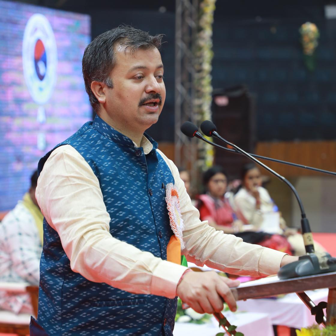 abvpodisha's tweet photo. ୪୯ତମ ରାଜ୍ୟ ଅଧିବେଶନର ଭାଷଣ ସତ୍ର - ୨ ରେ ଏବିଭିପିର ରାଷ୍ଟ୍ରୀୟ ସଂଗଠନ ସମ୍ପାଦକ ଶ୍ରୀ @AshishSainram 'ଯୁବ ସମସ୍ୟାର ସମାଧାନ ଏବିଭିପି' ଶୀର୍ଷକରେ ନିଜର ବିଷୟ ରଖିଛନ୍ତି।
#49thABVPOdConf https://t.co/j02b3atS4H