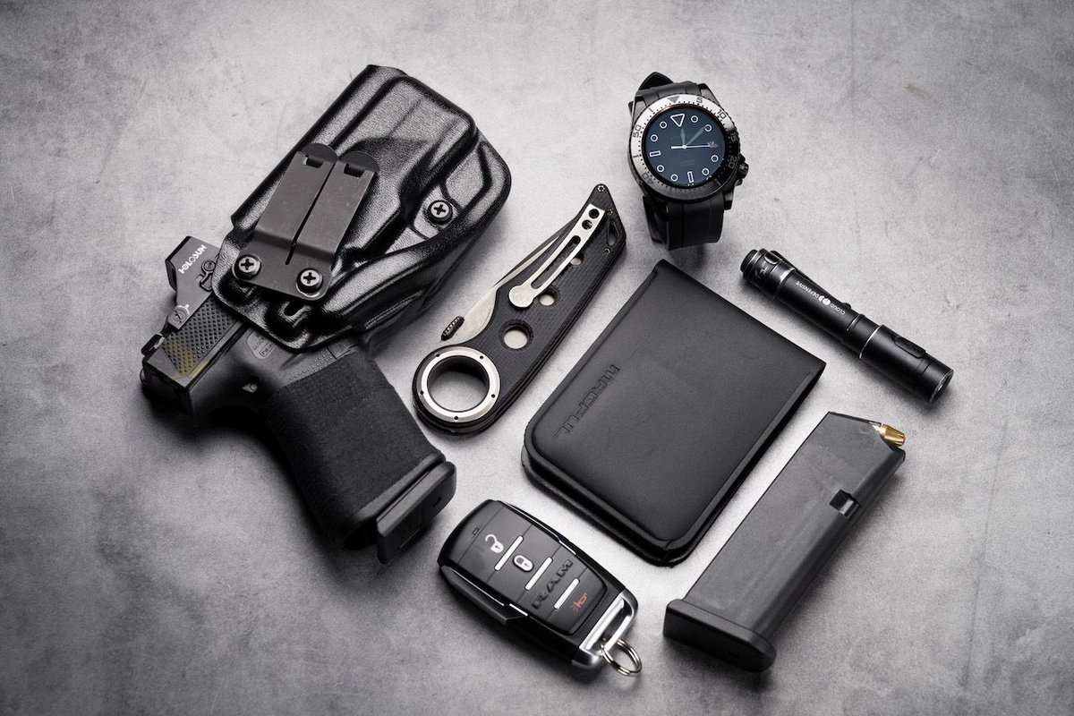 A classy simple EDC. #glock43x #glock #EDC #CCW PC: Tactical Camera