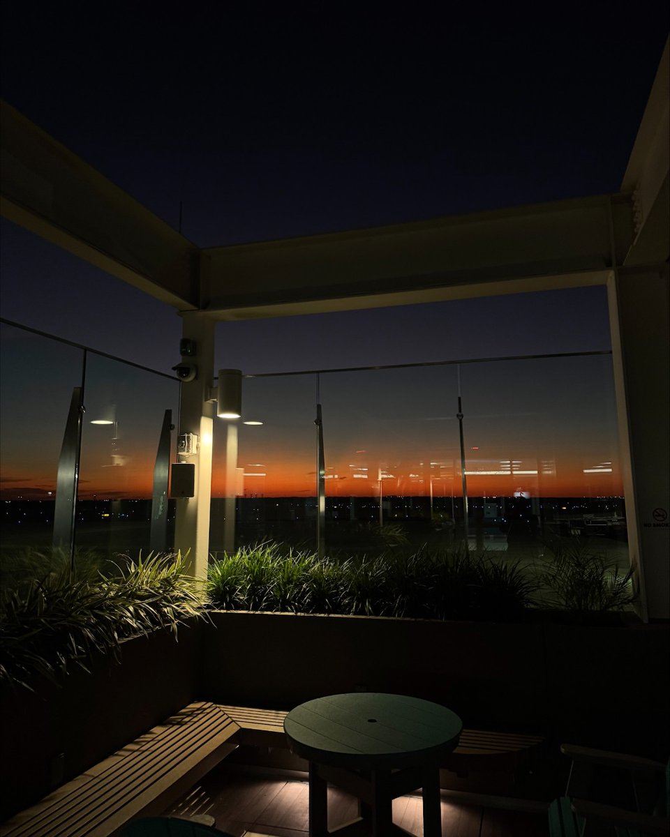flyccia's tweet photo. Say hello to our favorite sunset destination... our outdoor patio π«
#flyccia @cityofcc https://t.co/obTmcB0z9g