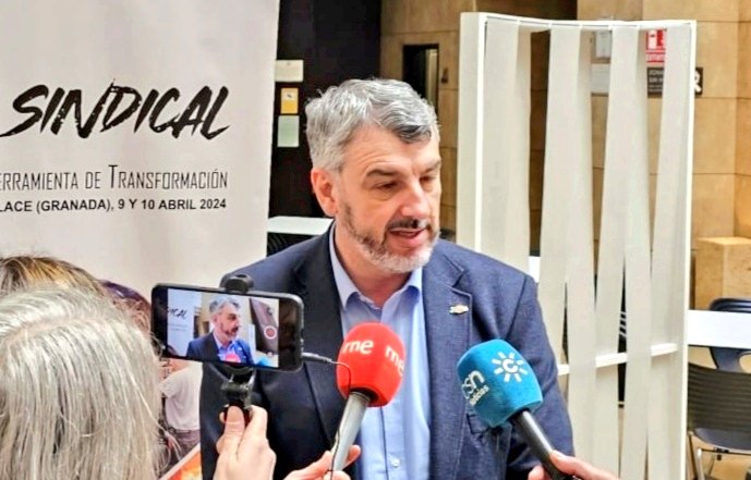 👉🏼 2025 será el año en que negociemos la aplicación de la reducción de jornada a 37,5 horas. Entrevistas al <a href="/SG_UGTAndalucia/">Oskar Martín Silvoso</a> Oskar Martín en <a href="/CanalSurRadio/">Canal Sur Radio</a> y <a href="/ondalocalemartv/">Onda Local de Andalucía</a> 
✅ 
ugt-andalucia.com/web/10157/noti…