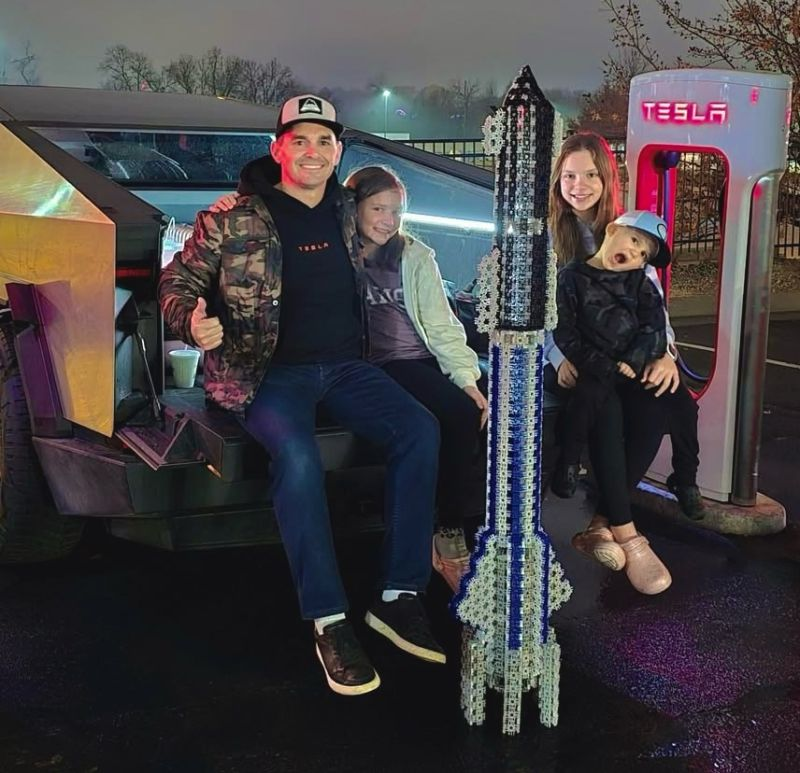 luxblox's tweet photo. The Wilcox’s, an Illinois family, on a journey to @SpaceX in Boca Chica, Texas, for their 1st trip in @cybertruck to explore another @elonmusk miracle. Bringing gifts of @luxblox - to show their appreciation for all Elon Musk’s work to expand human consciousness into the stars! https://t.co/P9jw0Nl7Za