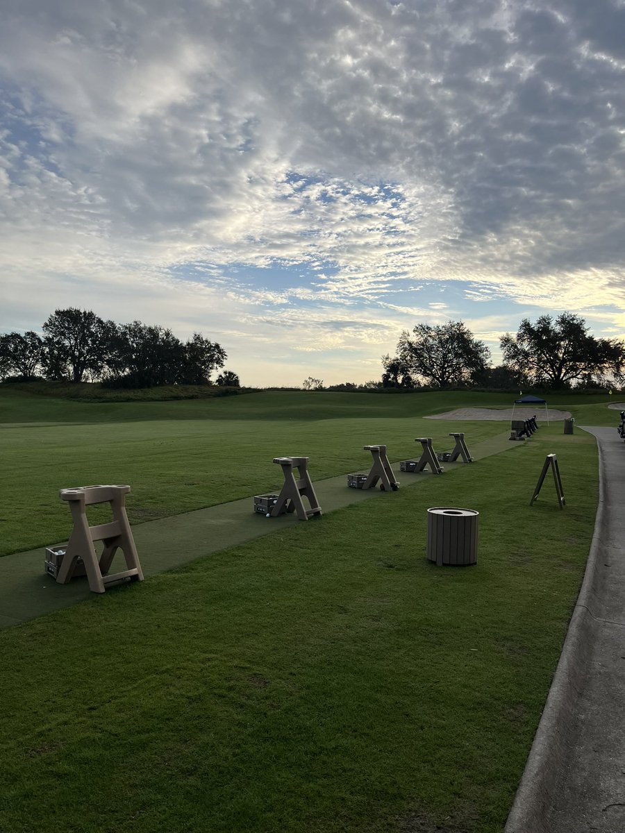 MLBaloni's tweet photo. With the brother Rash 🏌🏾 #golfnuts #reuniongolfresort #palmercourse https://t.co/Mued2eRFz7
