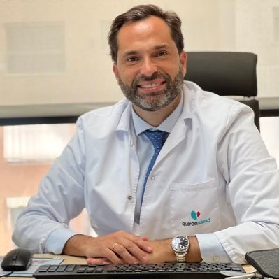cadenasermel's tweet photo. 🏥@JRomero_Imbroda, Consejero de Universidades, ha sido elegido entre los 75 mejores médicos de Andalucía. https://t.co/QyCoZRaqwF