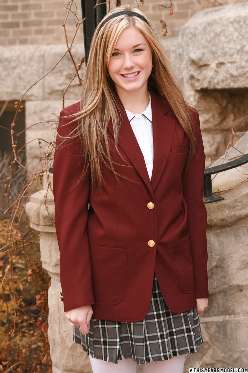 JewelofTYM's tweet image. A little sass, a lot of class! 💋

Studio @ModelsofTYM 

Community @Follw_official 

tym.to/ofp

Jewel @ ThisYearsModel